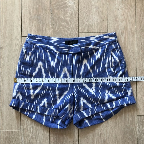 J. Crew Deep Lagoon Sunfaded Ikat Cuffed 4 Pocket Shorts Size 4 - Picture 9 of 10